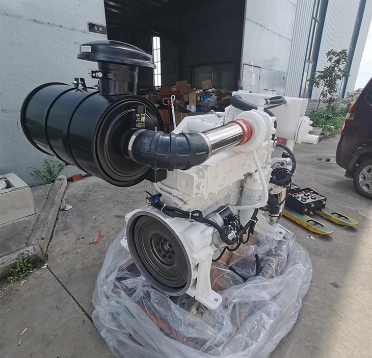 6CTA8.3-M220 Marine Engine3